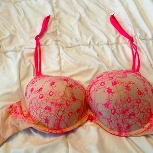 Pink padded underwire push up💕